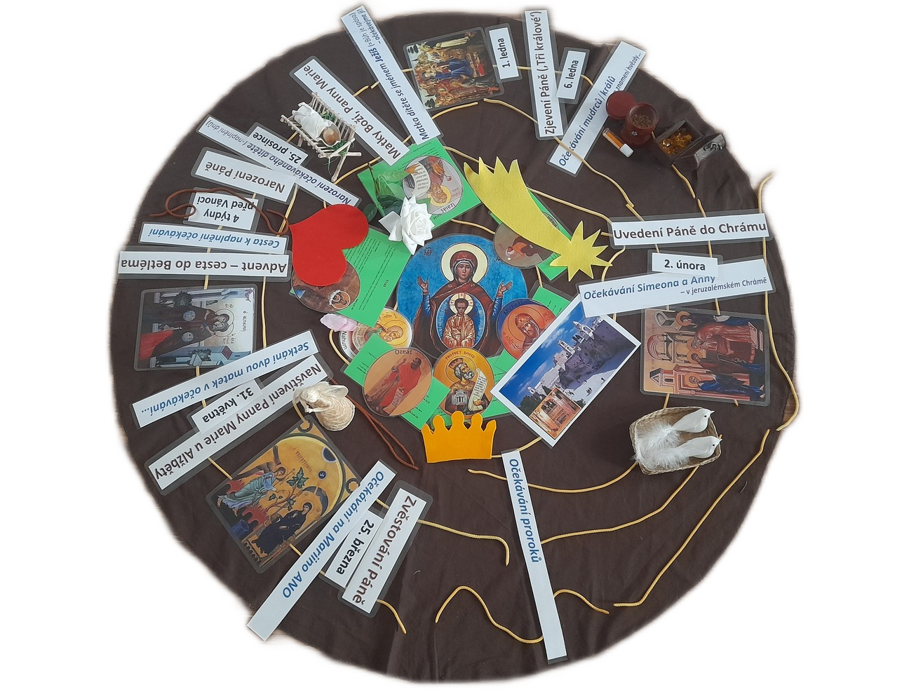 Vánoční očekávání během celého roku - program s nejstaršími žáky